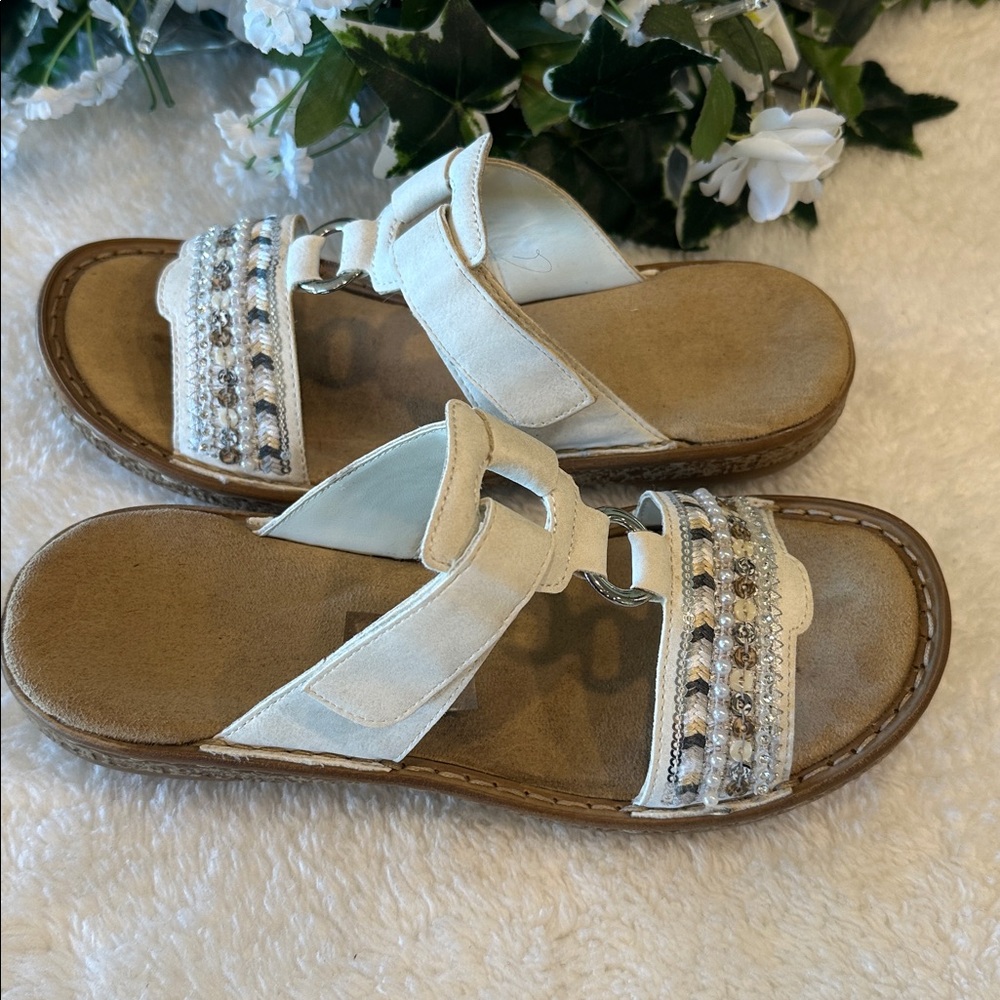 Reiker sandals.
